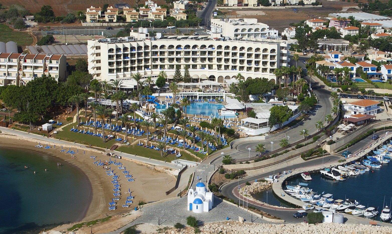 GOLDEN COAST BEACH HOTEL